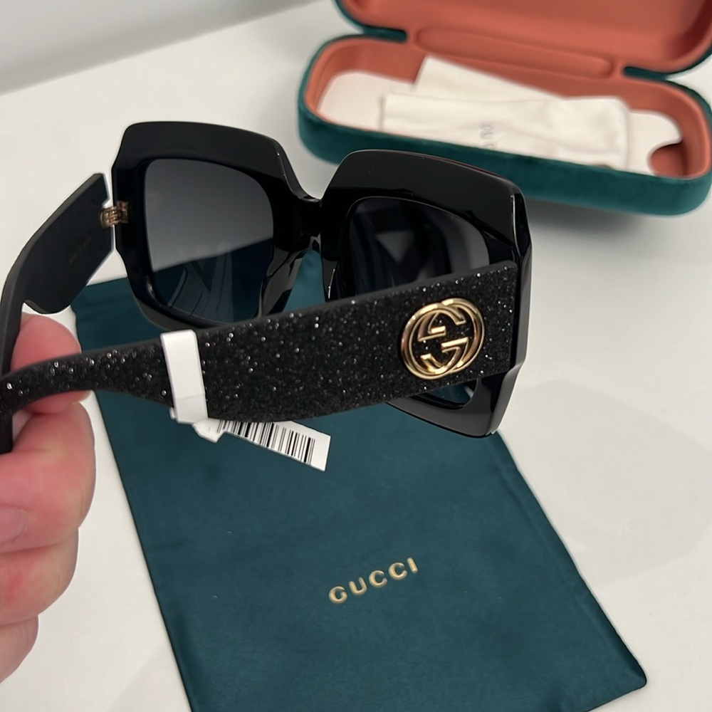 Gucci Black Oversized Square Sunglasses - Picture 5 of 12